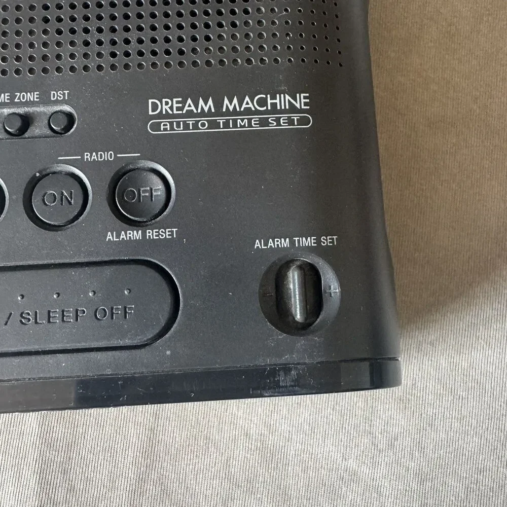 Alarm Clock Radio Sony Dream Machine CF-C218 AM FM Snooze Date Tested Working